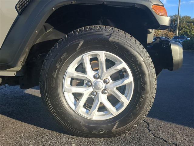 used 2023 Jeep Gladiator car, priced at $26,499