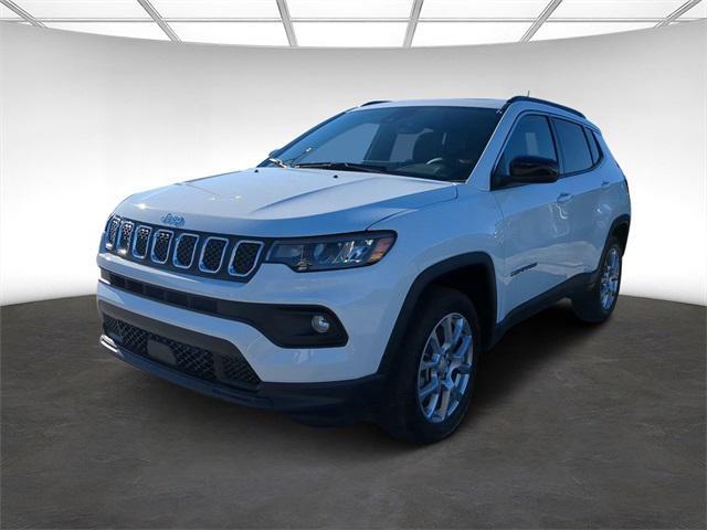 new 2024 Jeep Compass car, priced at $30,490