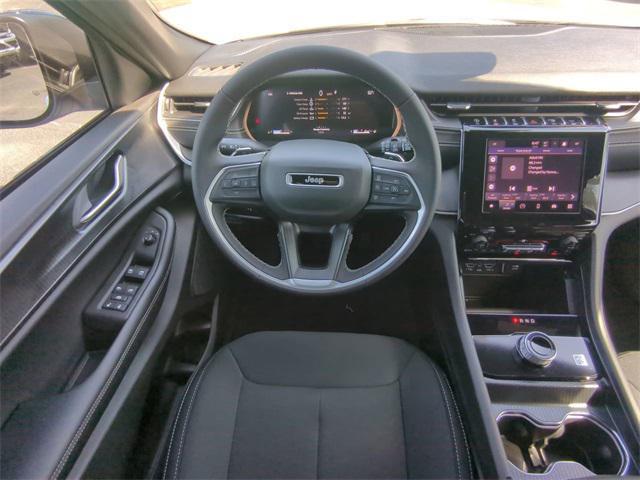 new 2025 Jeep Grand Cherokee L car, priced at $35,275