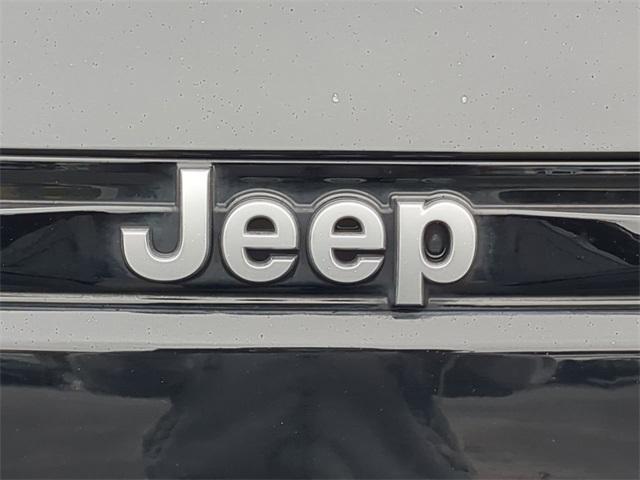 used 2023 Jeep Grand Cherokee car, priced at $37,999