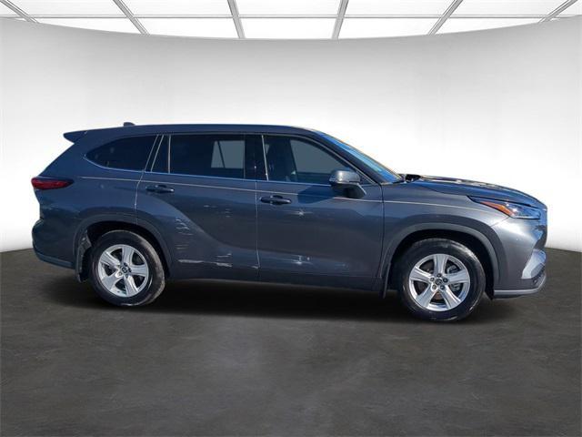 used 2021 Toyota Highlander car, priced at $29,498