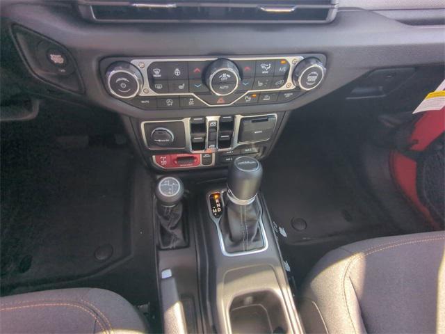 new 2025 Jeep Gladiator car, priced at $47,645