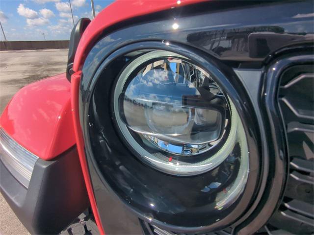 new 2025 Jeep Gladiator car, priced at $47,645