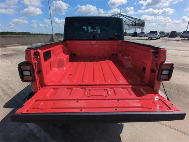 new 2025 Jeep Gladiator car, priced at $47,645