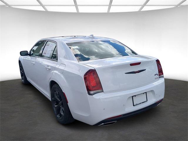 used 2022 Chrysler 300 car, priced at $22,249