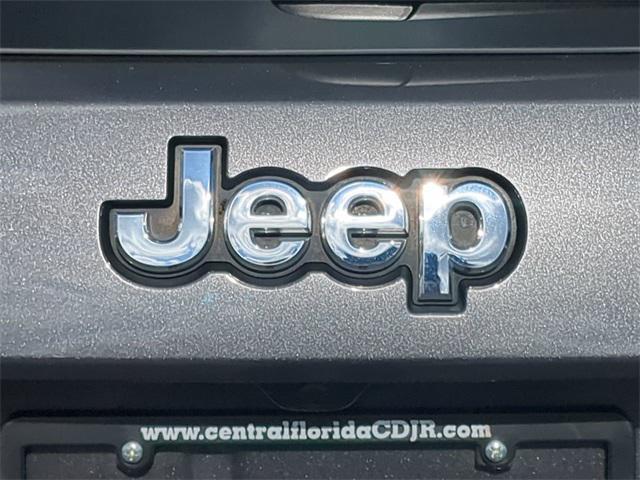 used 2021 Jeep Grand Cherokee car, priced at $26,499