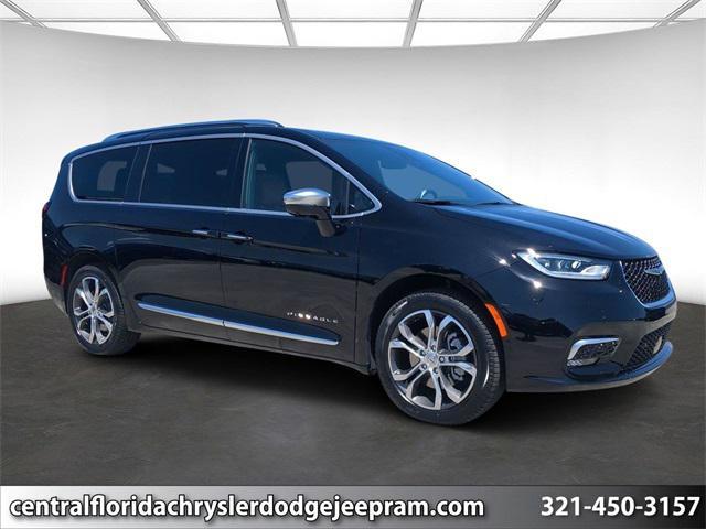 new 2024 Chrysler Pacifica car, priced at $58,678