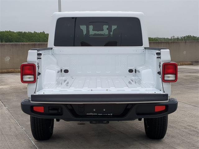 new 2025 Jeep Gladiator car, priced at $41,070
