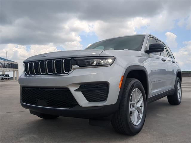 new 2025 Jeep Grand Cherokee car, priced at $34,482