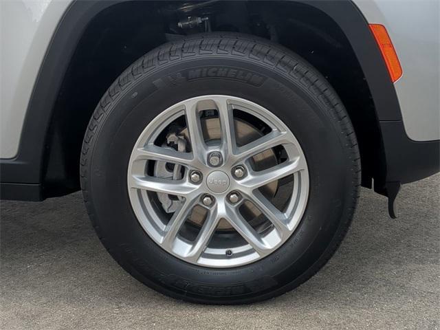 new 2025 Jeep Grand Cherokee car, priced at $34,482