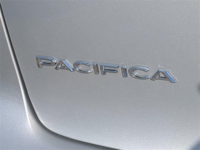 new 2024 Chrysler Pacifica car, priced at $37,943