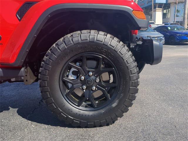 new 2025 Jeep Gladiator car, priced at $42,002