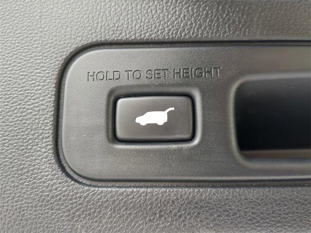 used 2023 Acura MDX car, priced at $42,999