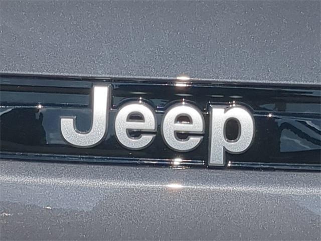 new 2025 Jeep Grand Cherokee car, priced at $40,530