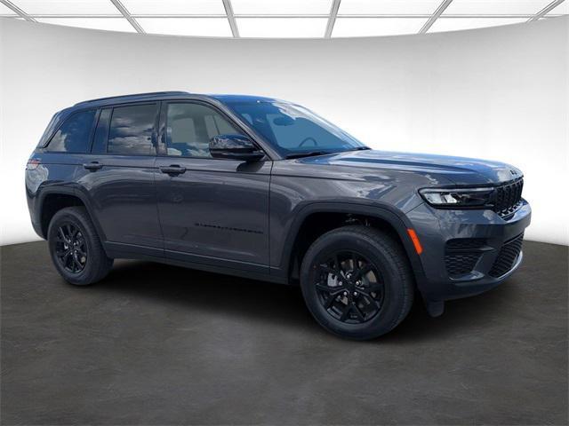 new 2024 Jeep Grand Cherokee car, priced at $40,379