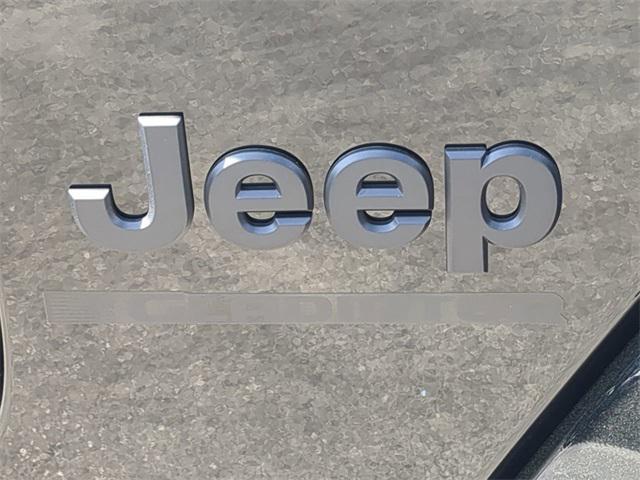 new 2024 Jeep Gladiator car, priced at $46,570