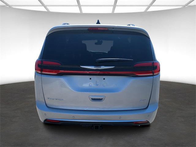 new 2024 Chrysler Pacifica car, priced at $54,167