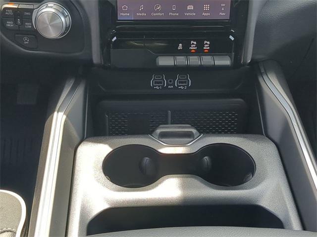 new 2025 Ram 1500 car, priced at $55,524