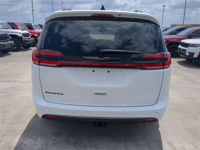new 2024 Chrysler Pacifica car, priced at $45,553