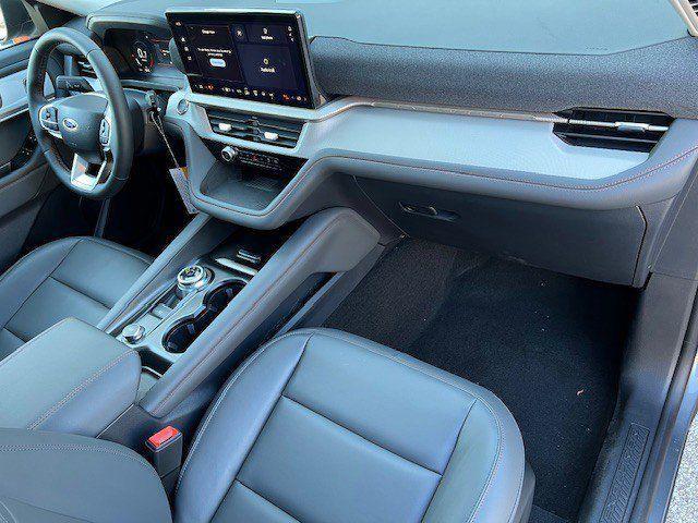 new 2025 Ford Explorer car, priced at $49,470