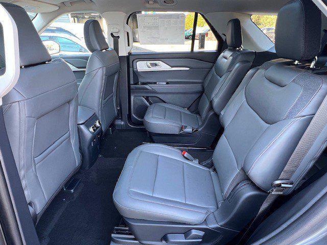 new 2025 Ford Explorer car, priced at $49,470