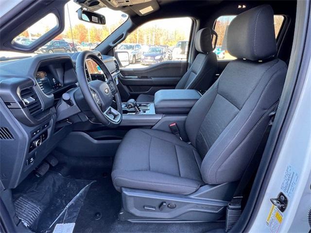 new 2025 Ford F-150 car, priced at $54,052