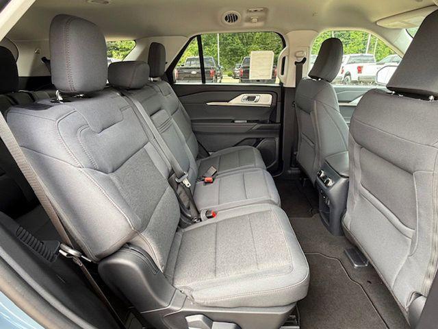 new 2025 Ford Explorer car, priced at $40,880