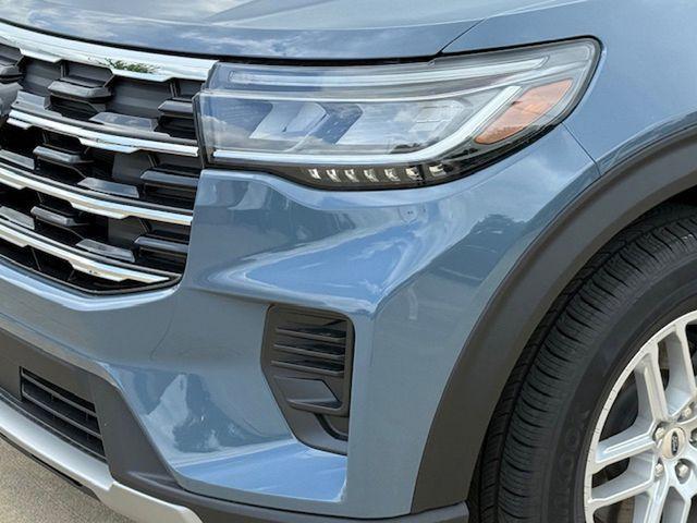 new 2025 Ford Explorer car, priced at $40,880