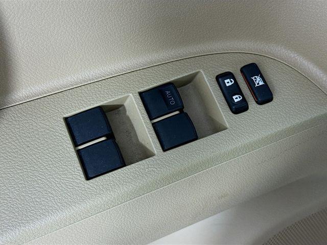 used 2013 Toyota Highlander car, priced at $15,770