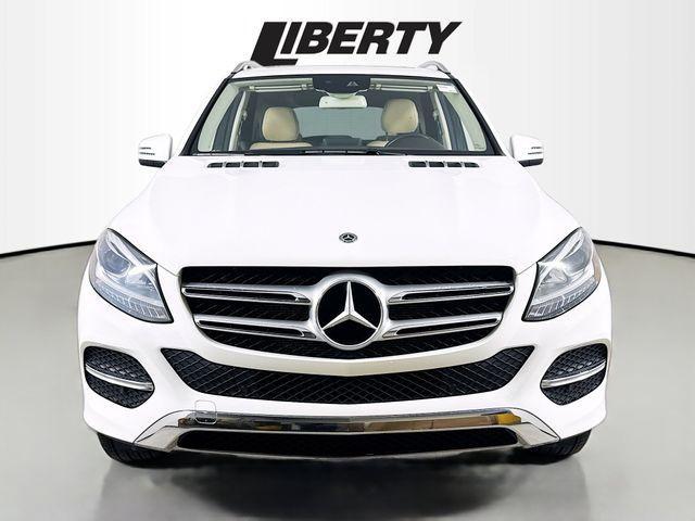 used 2019 Mercedes-Benz GLE 400 car, priced at $28,555