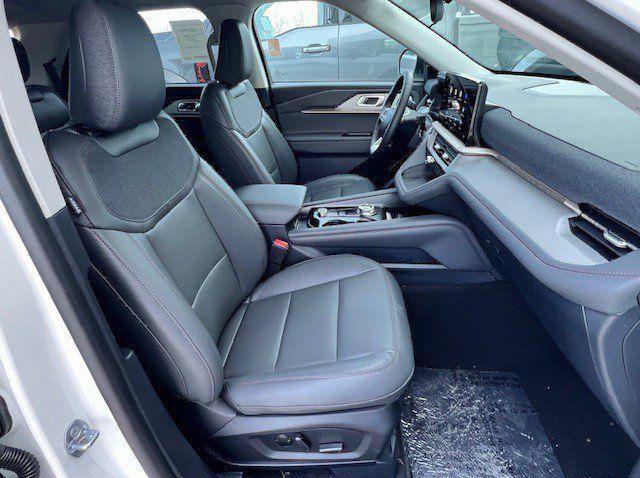 new 2025 Ford Explorer car, priced at $46,954