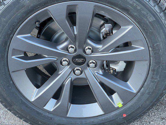 new 2025 Ford Explorer car, priced at $46,954