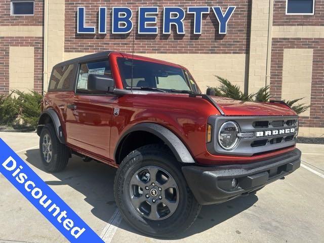 new 2024 Ford Bronco car, priced at $43,008