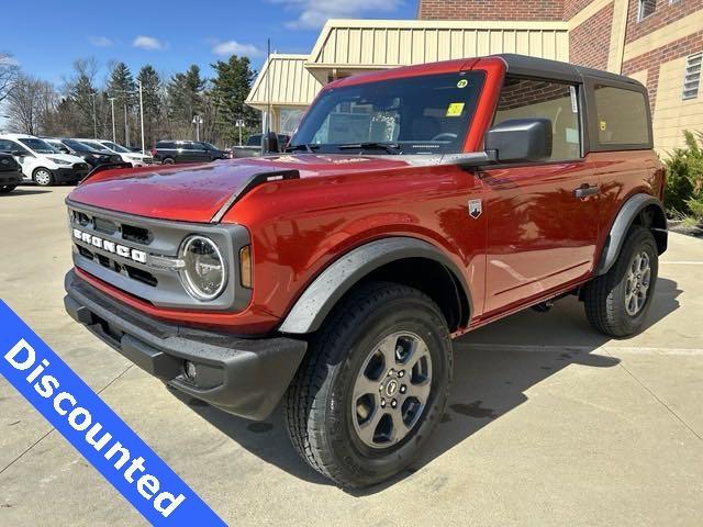 new 2024 Ford Bronco car, priced at $43,008