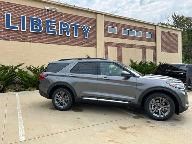 new 2025 Ford Explorer car, priced at $49,455