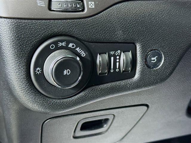 used 2021 Jeep Cherokee car, priced at $17,211