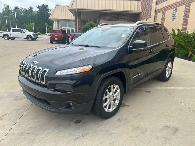 used 2016 Jeep Cherokee car, priced at $11,490