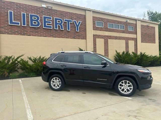 used 2016 Jeep Cherokee car, priced at $11,490