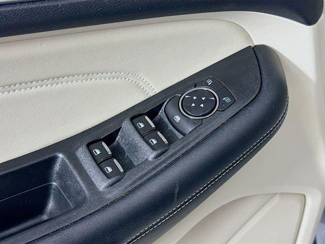 used 2022 Ford Edge car, priced at $25,890