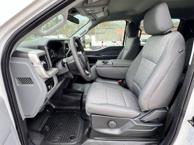 new 2025 Ford F-250 car, priced at $67,090