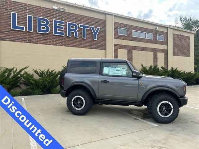 new 2023 Ford Bronco car, priced at $53,900