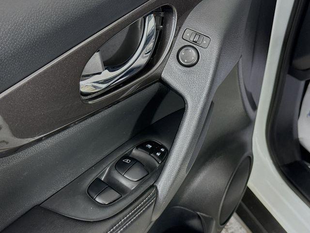 used 2019 Nissan Rogue car, priced at $18,550