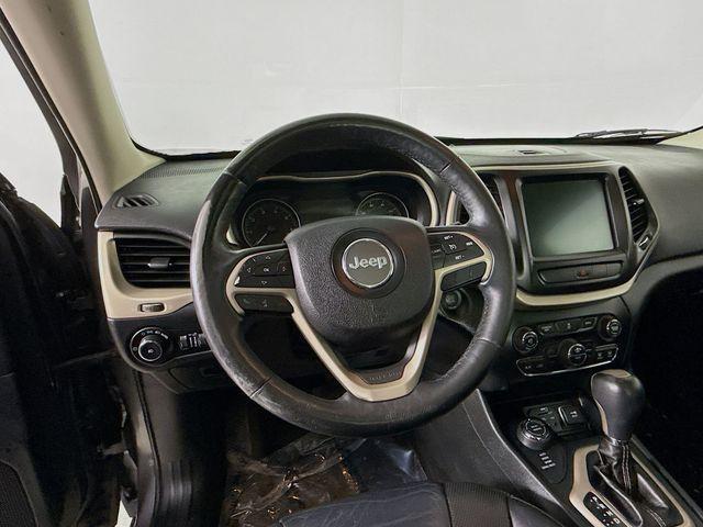 used 2014 Jeep Cherokee car, priced at $12,800