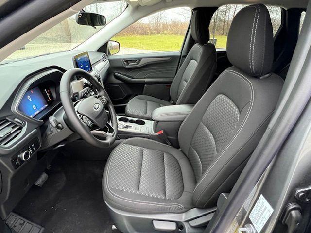 new 2025 Ford Escape car, priced at $30,856