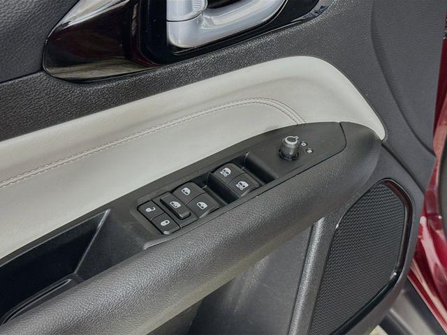 used 2022 Jeep Compass car, priced at $20,600