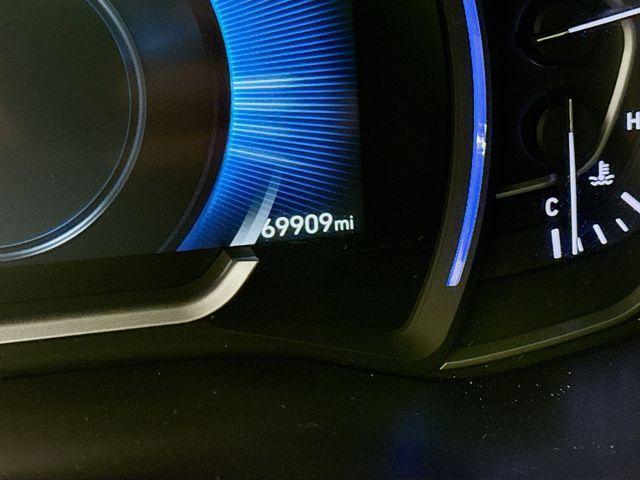 used 2019 Hyundai Santa Fe car, priced at $25,700