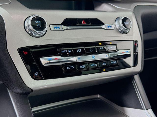 used 2023 Ford Explorer car