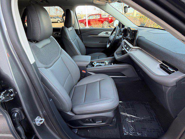 new 2025 Ford Explorer car, priced at $49,470