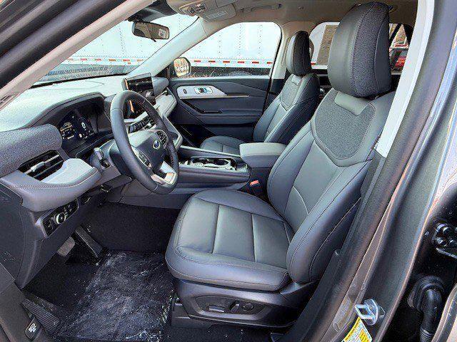 new 2025 Ford Explorer car, priced at $49,470