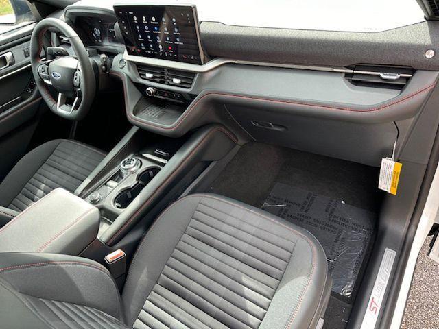 new 2025 Ford Explorer car, priced at $50,791